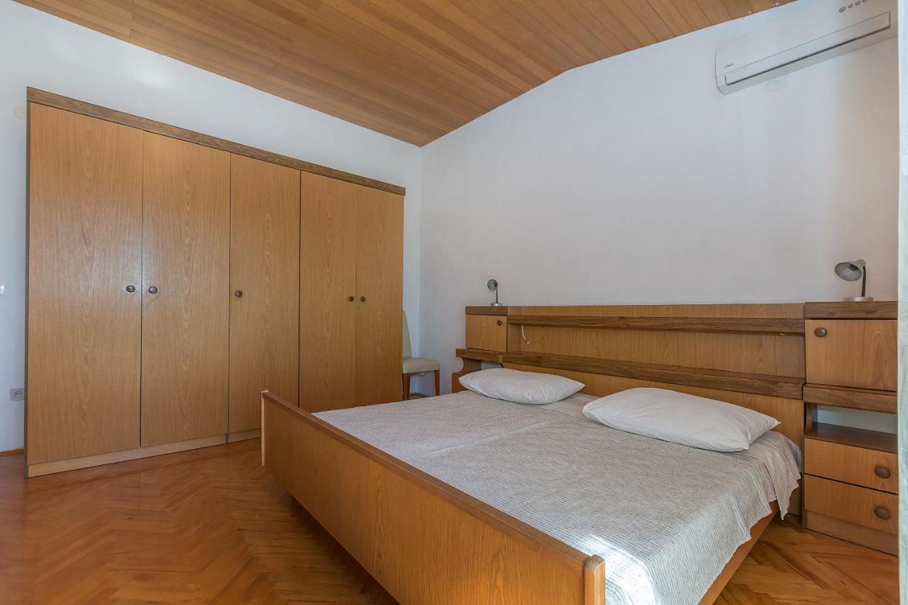 Apartments Ilijanka Brela Exterior photo